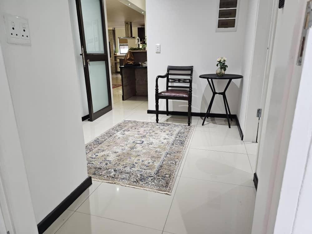 Carlo'S Boutique Guesthouse ولفس بي المظهر الخارجي الصورة