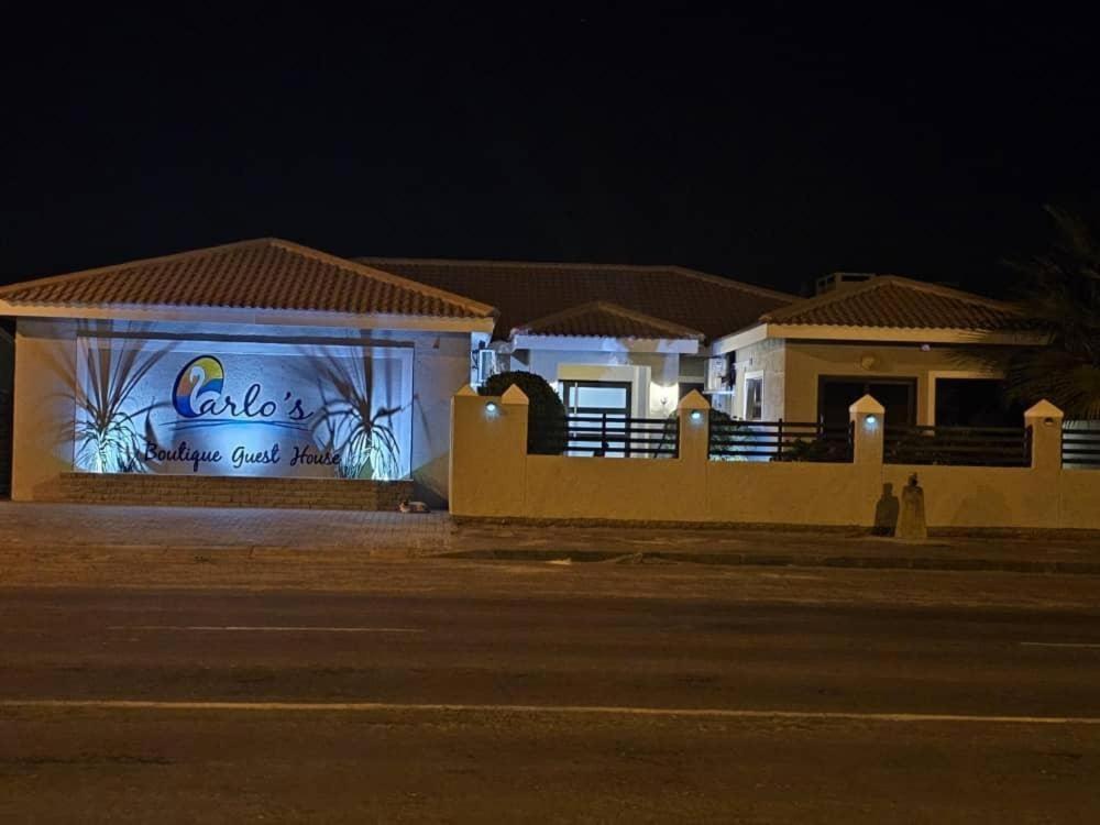 Carlo'S Boutique Guesthouse ولفس بي المظهر الخارجي الصورة
